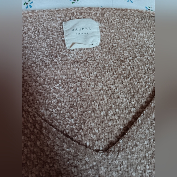 Harper Heritage Tan Cropped Sweater Medium - Picture 3 of 4